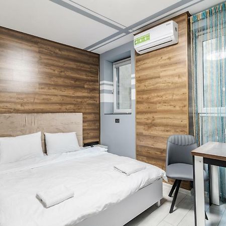 Balabana Red Apartment Lviv Eksteriør billede