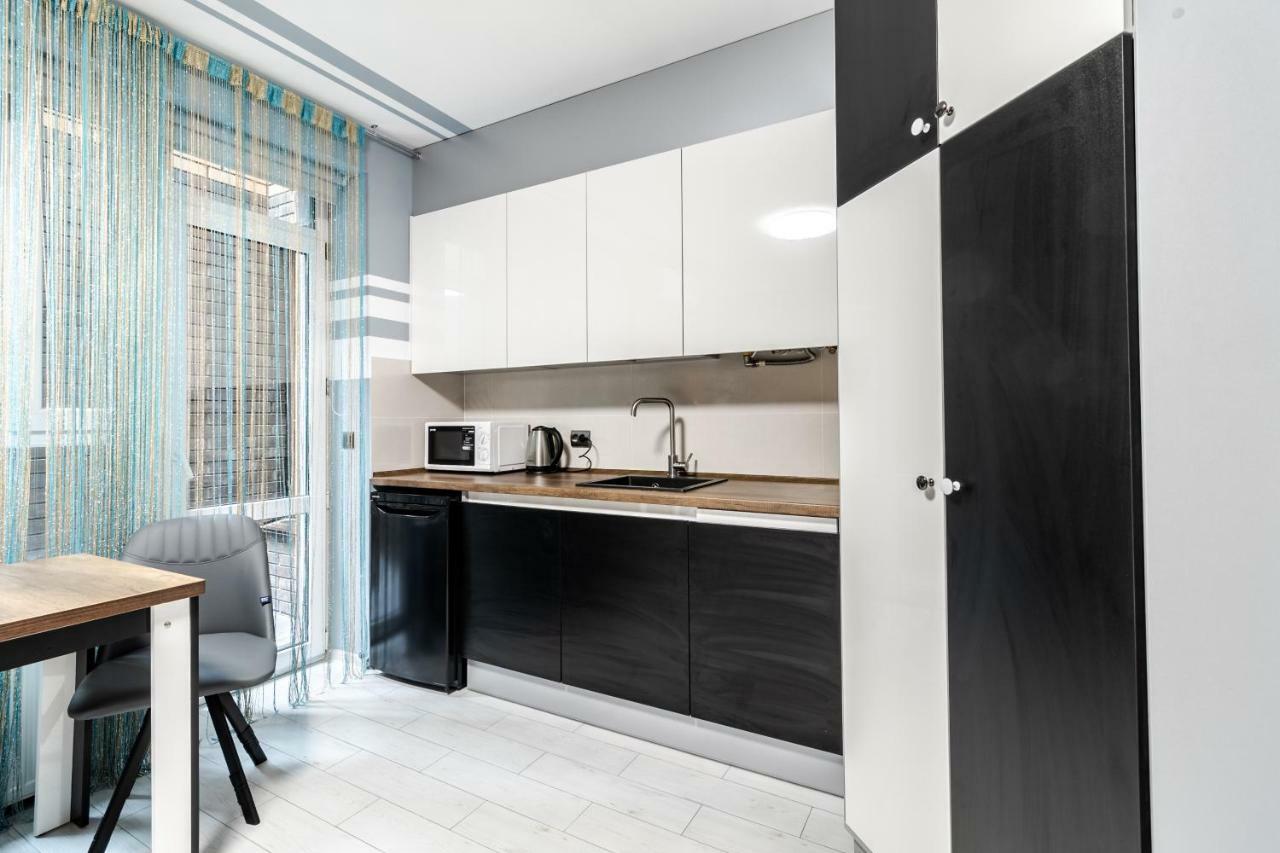 Balabana Red Apartment Lviv Eksteriør billede