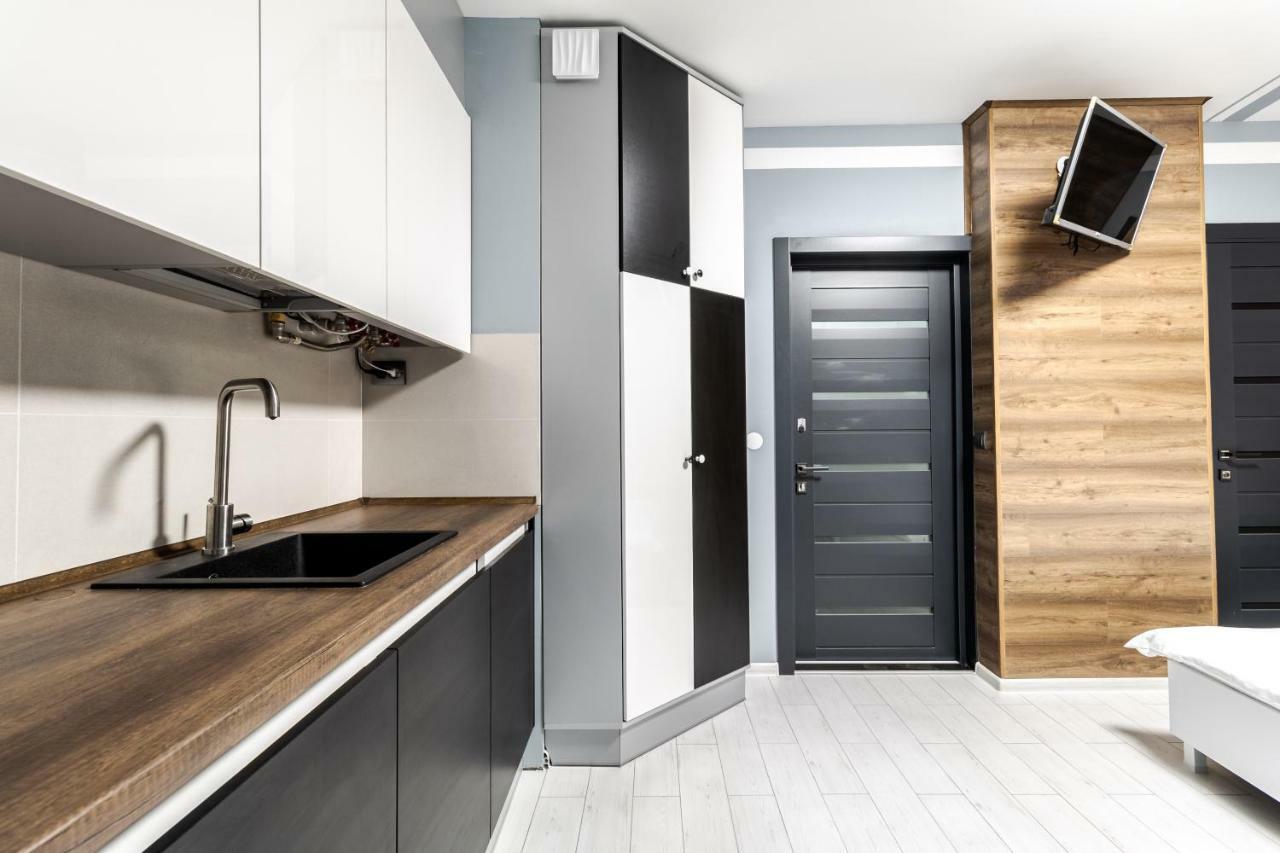 Balabana Red Apartment Lviv Eksteriør billede